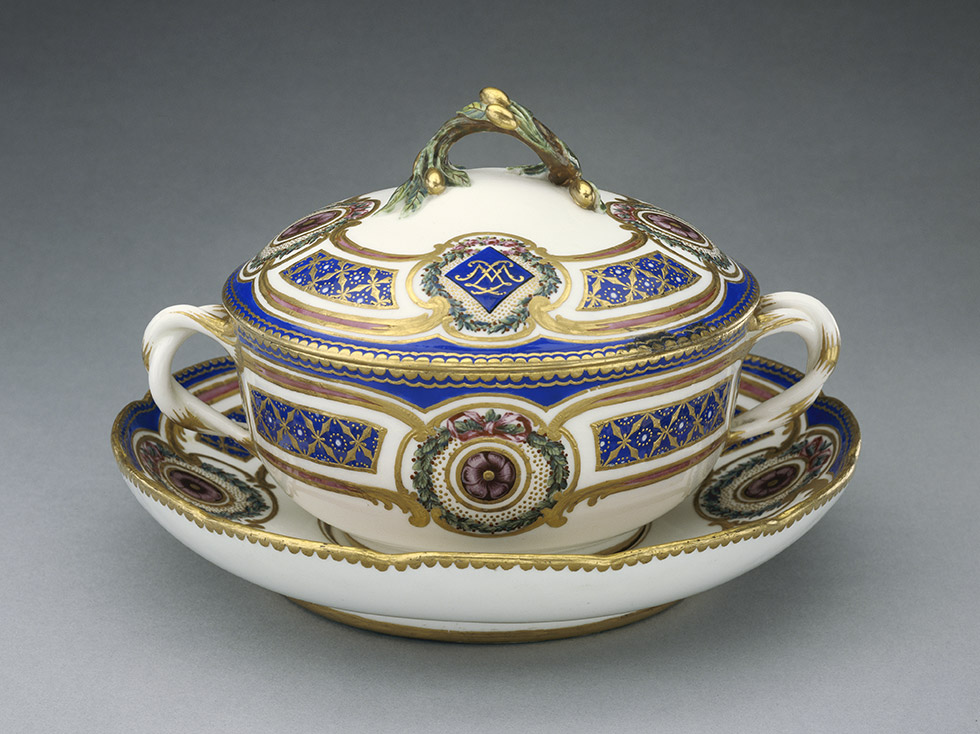Lidded Bowl and Dish